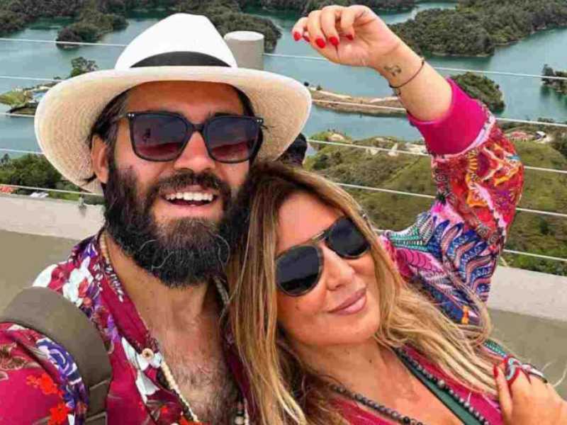 Selvaggia Lucarelli con il compagno Lorenzo Biagiarelli in una foto tratta dal profilo Instagram del food blogger&nbsp;<br />
