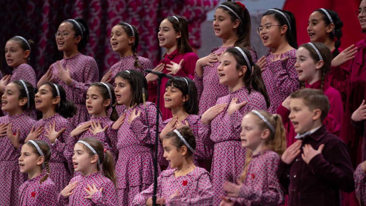 Immagine di Senza volerlo, il Piccolo coro dell’Antoniano è diventato un pezzo di propaganda cinese