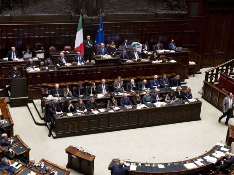 &nbsp;Il governo Meloni alla Camera - foto Ansa