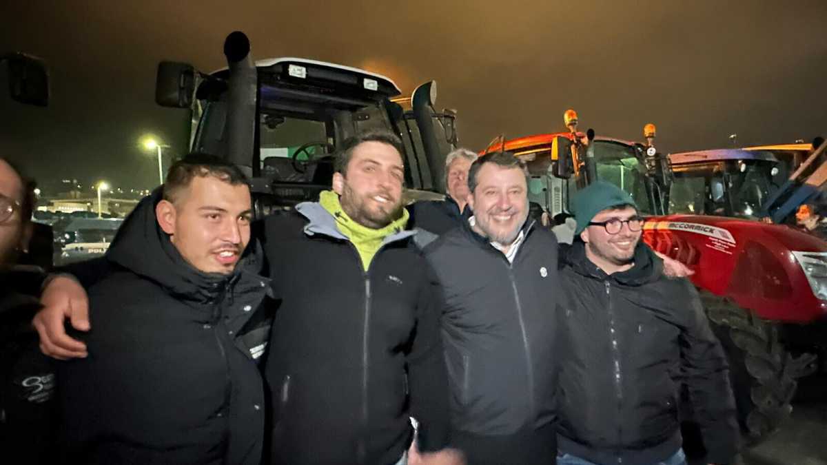 Immagine di Il leghista Romeo le canta a Meloni: “Giorgia, sull’agricoltura il governo ha sbagliato”