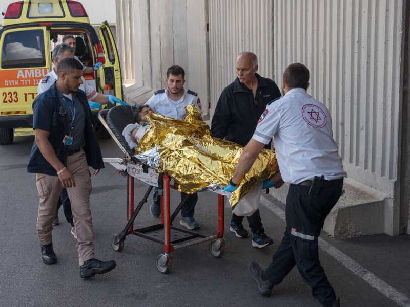 L'ospedale a Safed dopo i bombardamenti dal Libano (Foto LaPresse) <br />