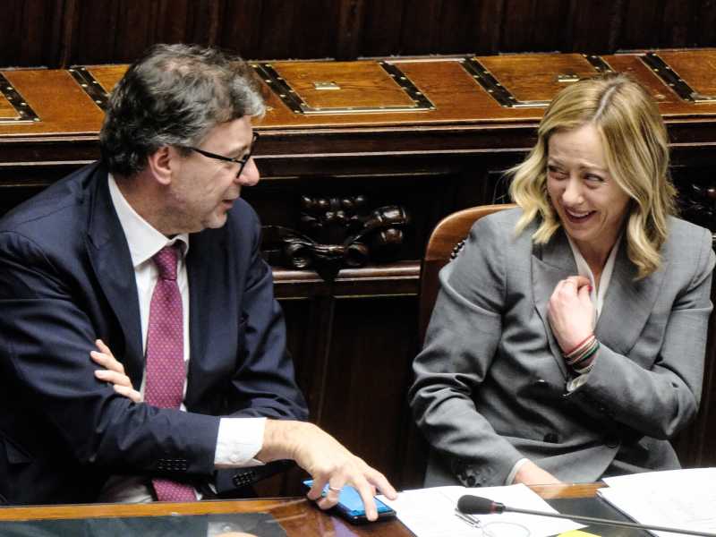 Il Ragioniere dello stato contro Meloni. Lettere contro nomine e fastidio per le riorganizzazioni dei ministri