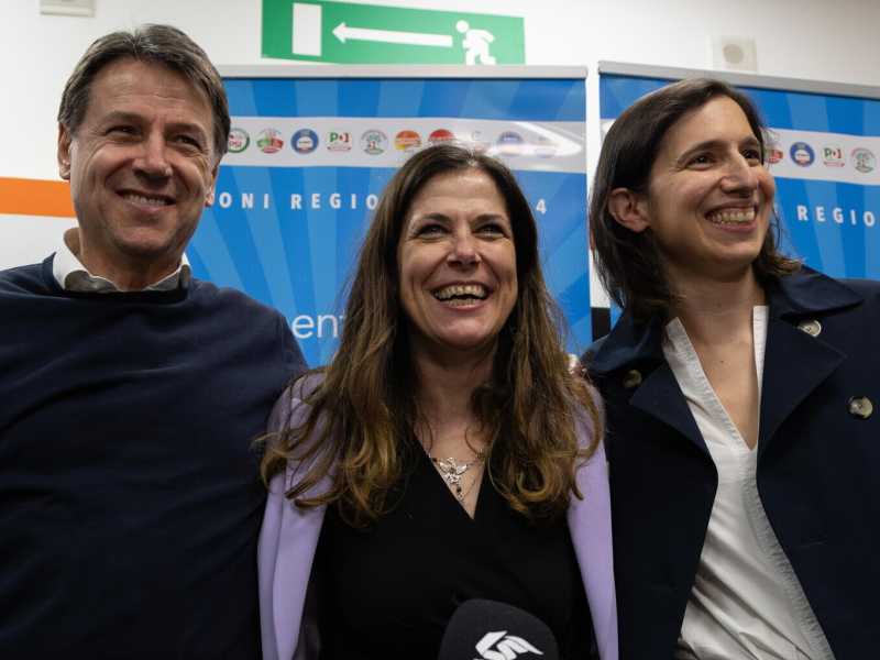 "È stata dura ma ce l'abbiamo fatta". La versione di Schlein e Conte