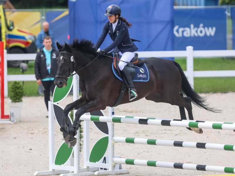 &nbsp;Elena Micheli a cavallo durante il penthatlon - foto Ansa