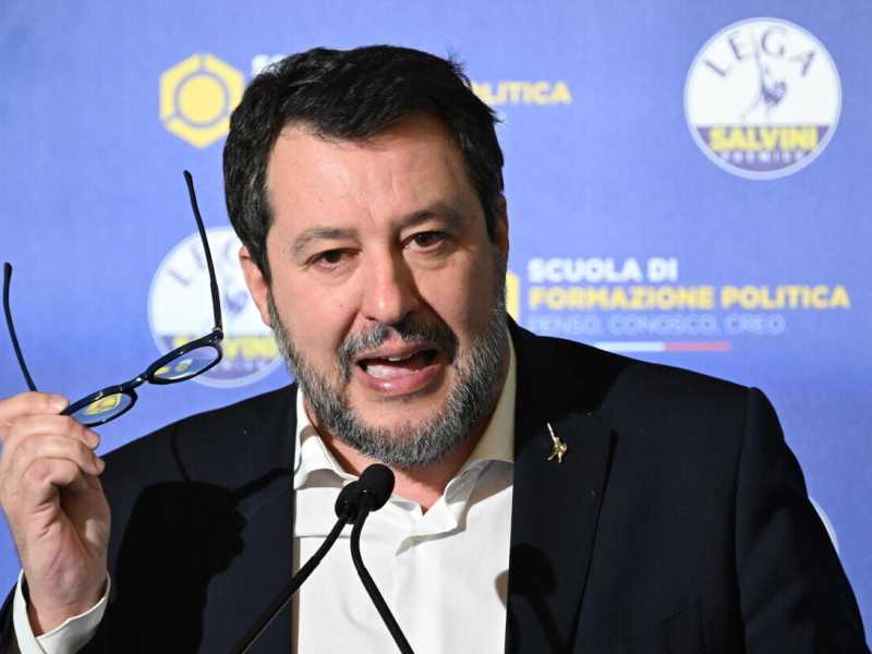 Non solo Putin, la Lega fa lobbying pure per Netflix, Amazon e Disney