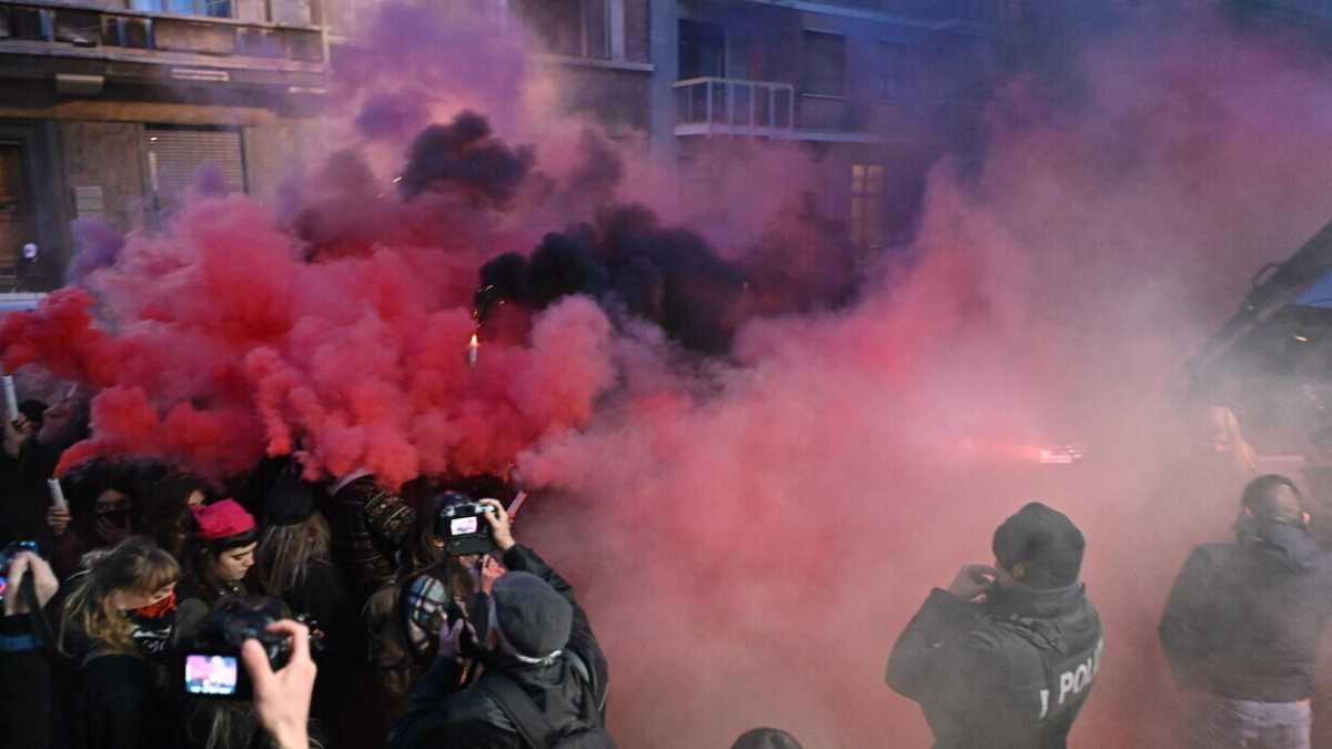 Immagine di 8 marzo, che orrore. Da Parigi a Berlino, le donne ebree aggredite e messe in salvo dalla polizia