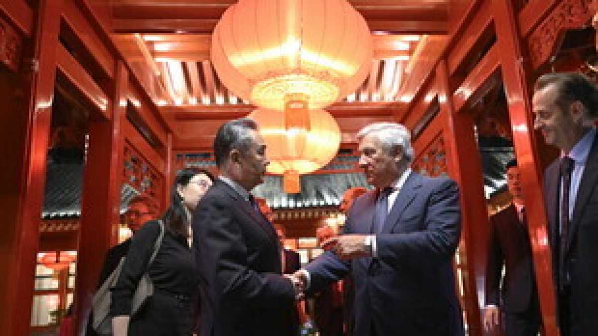 Immagine di La "ministeriale" con Pechino a Verona. C'è un problema di de-risking tra Italia e Cina