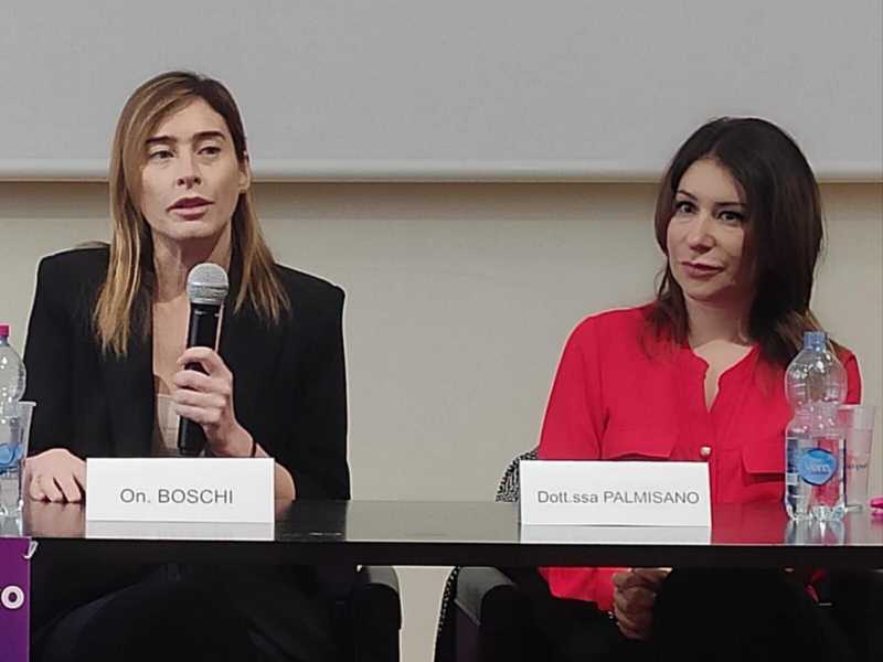 “Con Schmidt a Firenze? Ora con Saccardi. Al ballottaggio vediamo”. Parla Maria Elena Boschi