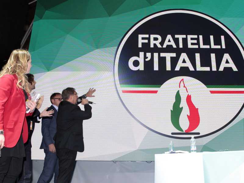 L’era fiammeggiante. Dal reducismo al governo, le tre età della destra italiana secondo Tarchi e Carioti