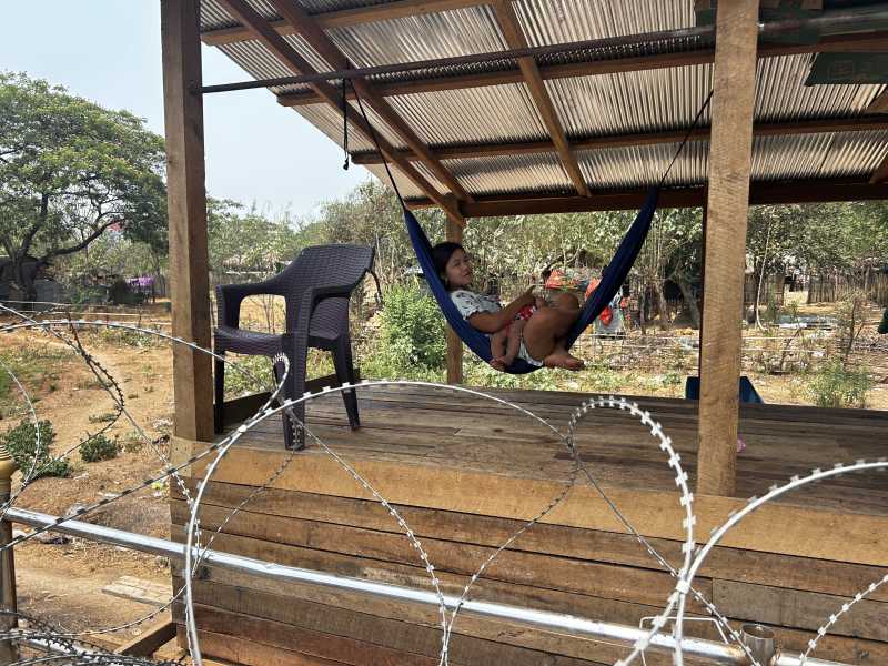 Il limbo dei birmani a Mae Sot, in Thailandia, in attesa di "vedere in faccia" i militari