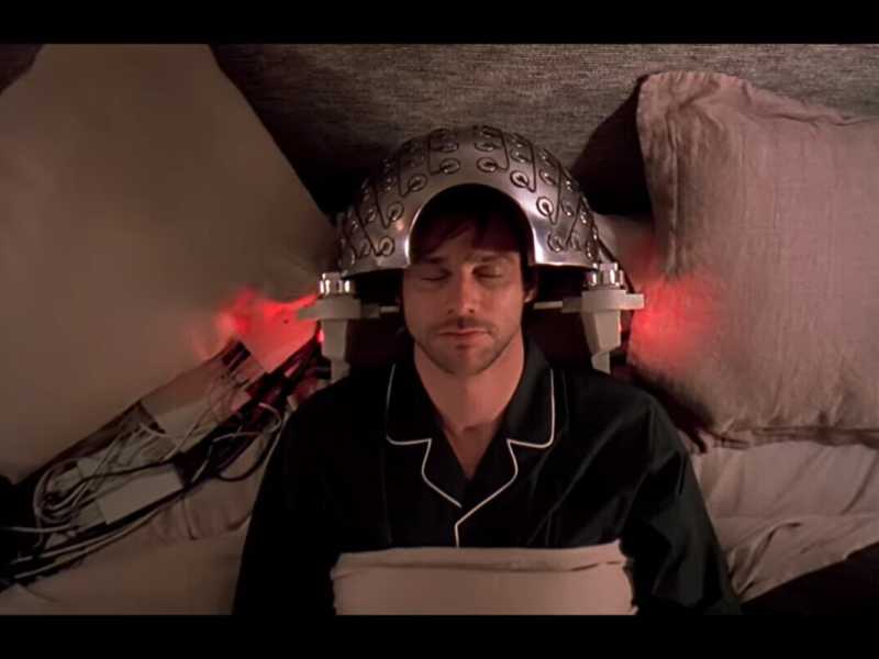 Jim Carrey in "Se mi lasci ti cancello" (Eternal Sunshine of the Spotless Mind), film del 2004 diretto da Michel Gondry <br />
