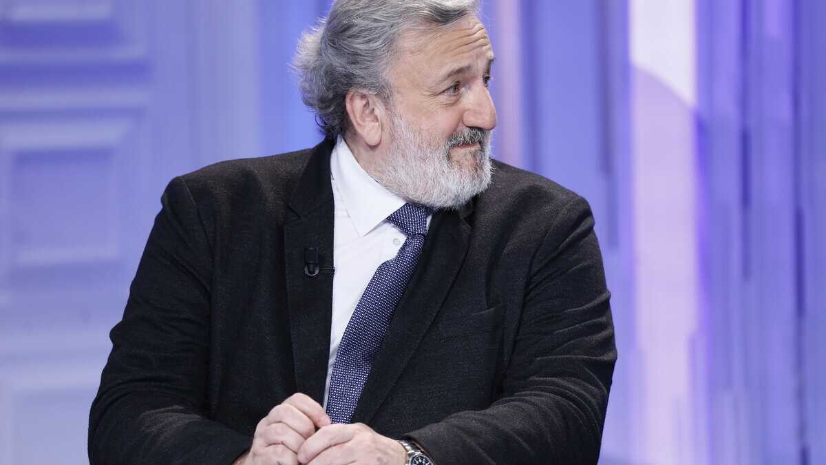Immagine di Per Azione il governo pugliese di Emiliano è un “fallimento”. Ma i calendiani lo tengono in vita