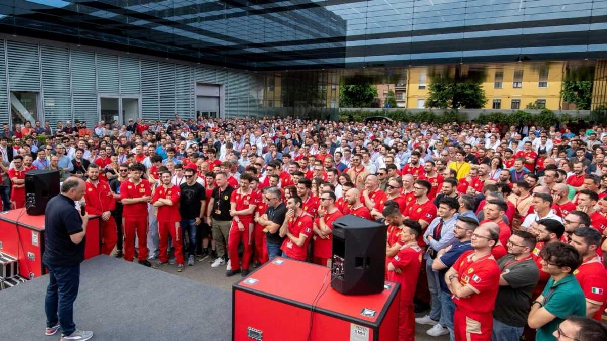 Immagine di "Continuiamo a spingere". La ricetta Vasseur per la Ferrari