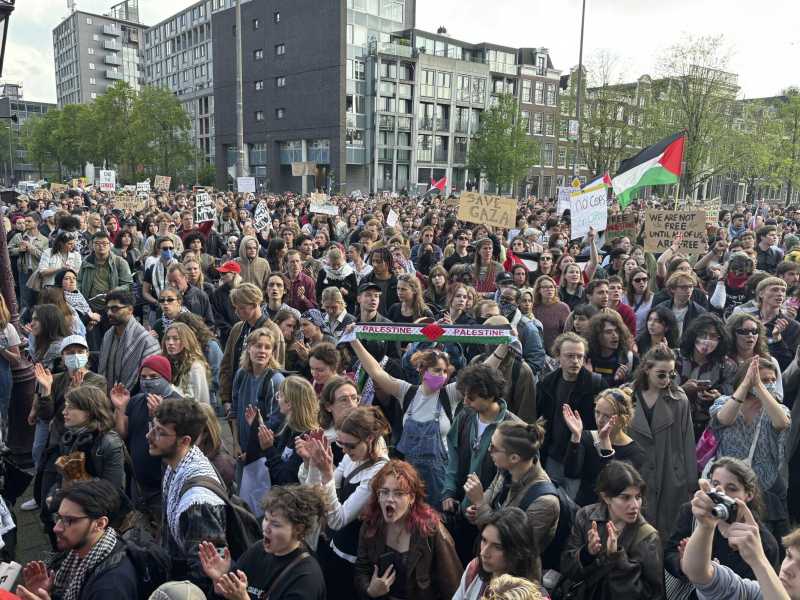 &nbsp;Una protesta pro Palestina ad Amsterdam - foto LaPresse