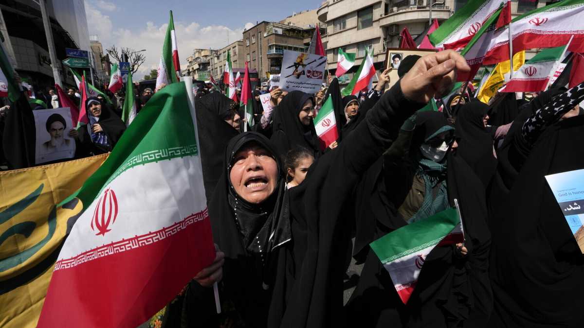 Immagine di L'iraniano rurale che robustamente procrea