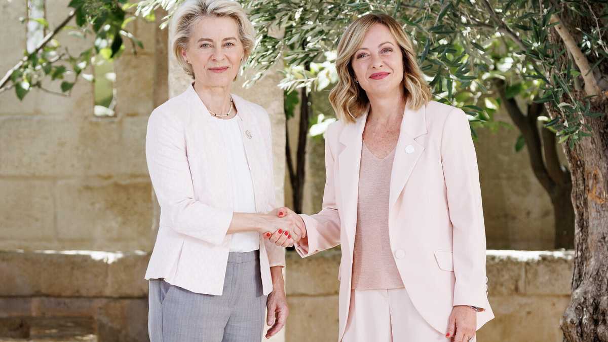 Immagine di Meloni a Bruxelles preferisce Orbán ai centristi, e perde potere negoziale
