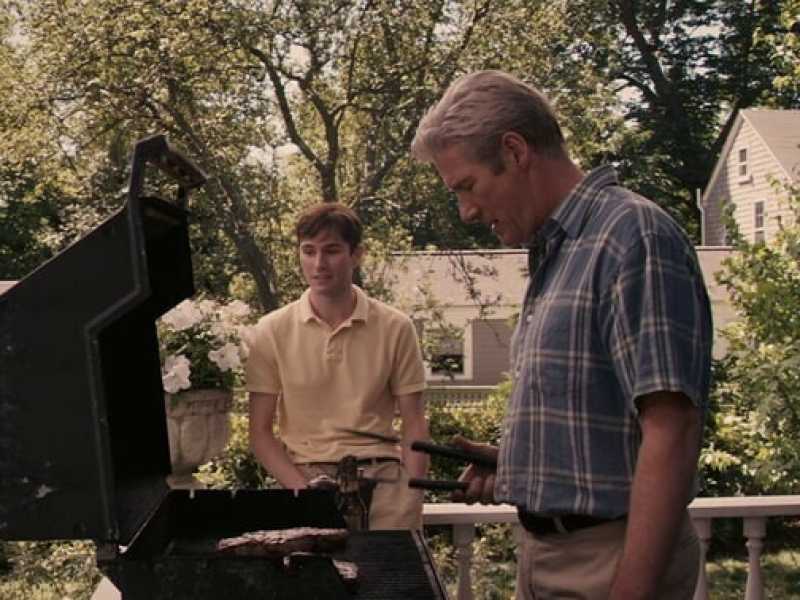 Robbie Sublett e Richard Gere in una scena di Hachiko - Il tuo migliore amico film del 2009 diretto da Lasse Hallstr&ouml;m&nbsp;<br />
