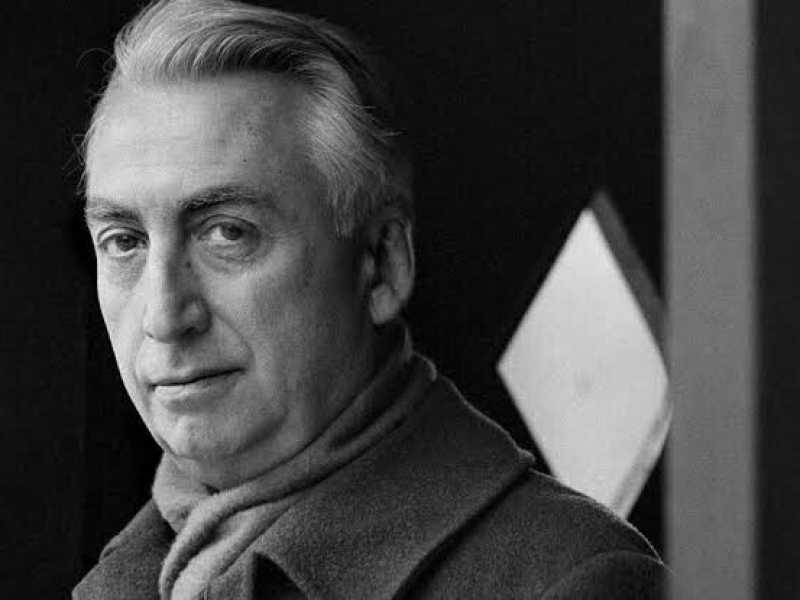 <span style="font-family: Arial, sans-serif; font-size: 12px;">Roland Barthes (foto archivio LaPresse)</span>