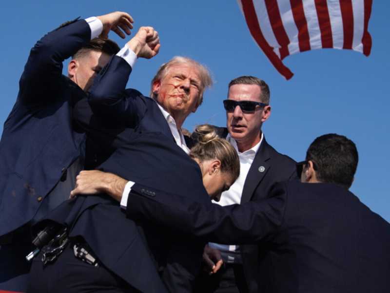 L'attacco a Trump è stato "un tentato omicidio" e l'uomo che lo ha colpito è stato ucciso