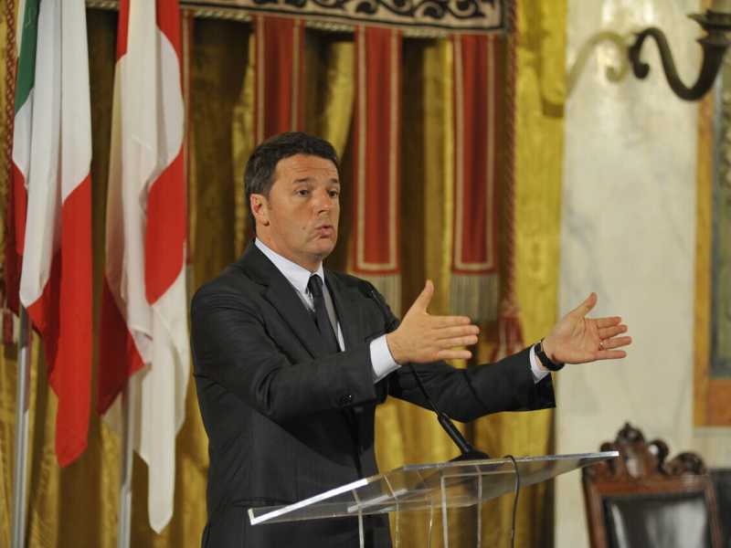 Renzi a Genova nel 2016 (LaPresse)&nbsp;<br />