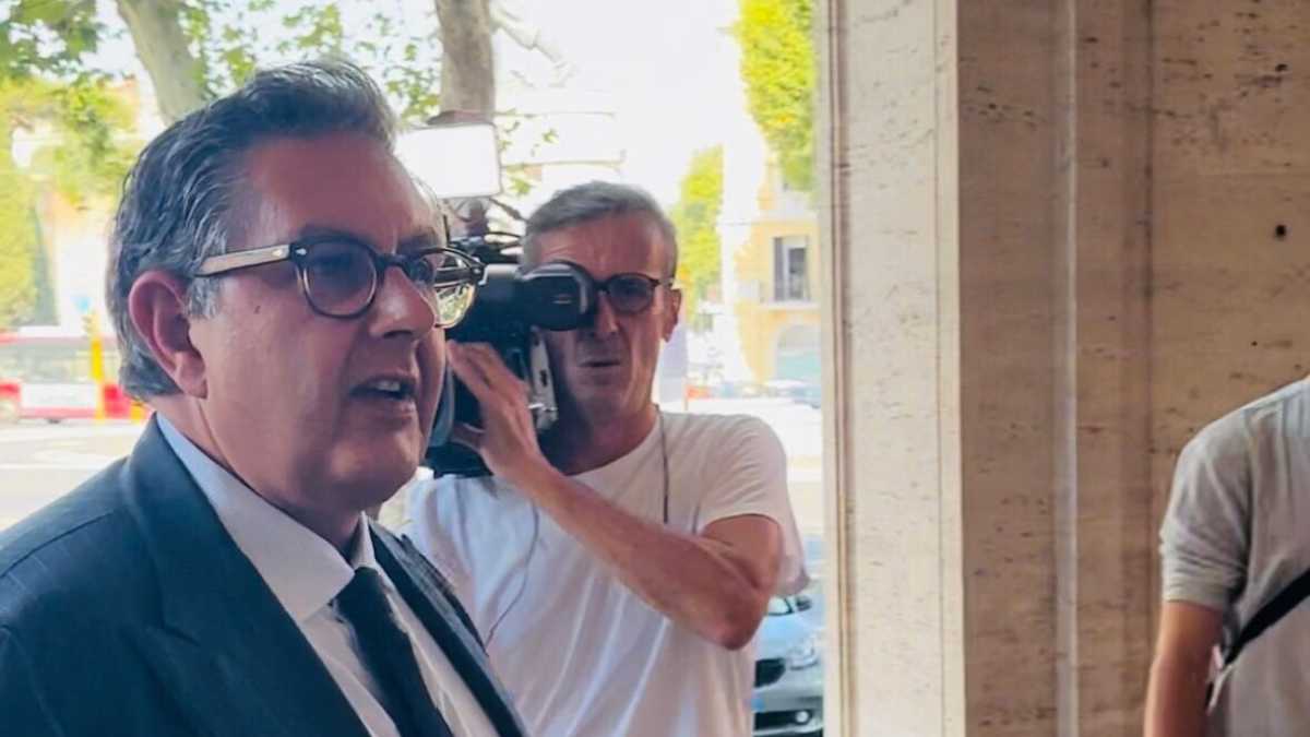 Immagine di Giovanni Toti è a Roma. L'incontro con Salvini (e Rixi): "Il candidato in Liguria? Sarà deciso in seguito"