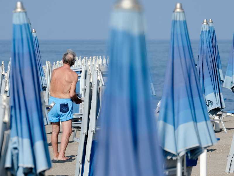 Come convincere i comuni a indire le gare per le concessioni balneari