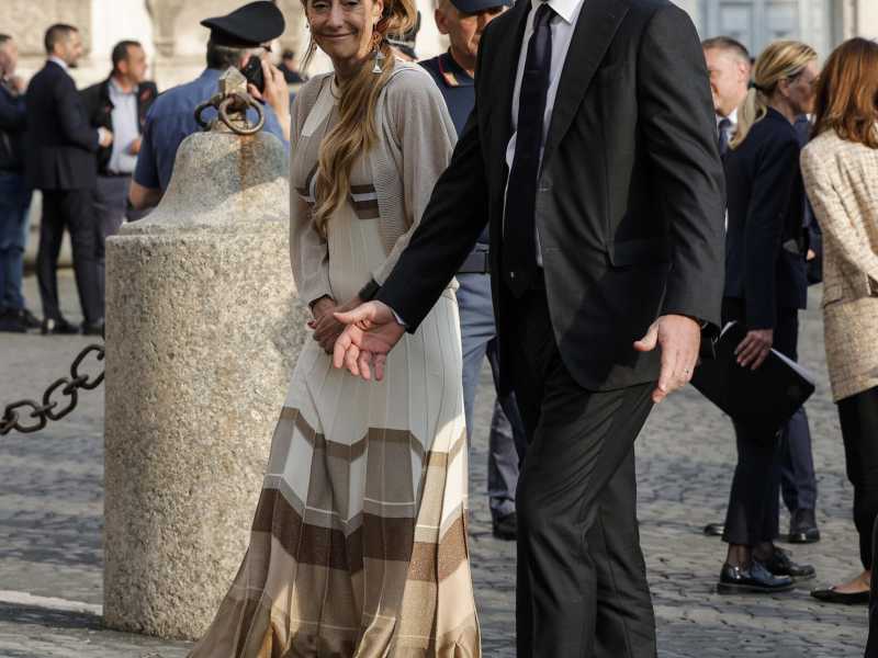 Arianna Meloni: "Io e Lollo ci siamo lasciati. Non mi sento Berlusconi, ma sono avvilita da come mi raccontano"