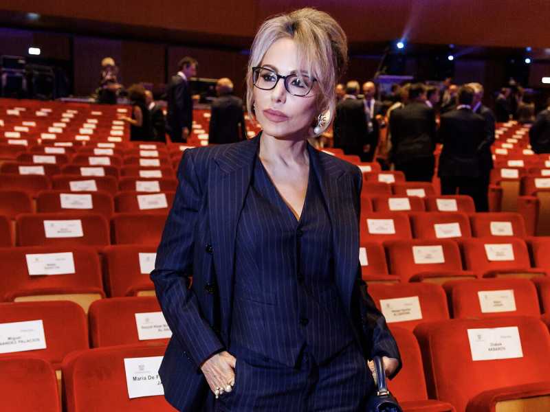 La Cavaliera Marina Berlusconi contro il romanocentrismo di governo. Vuole l'Adelphi