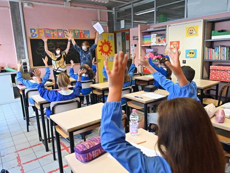 La scuola in crisi. Che fine ha fatto la gratuità del processo educativo? Ribaltare le tre “I”
