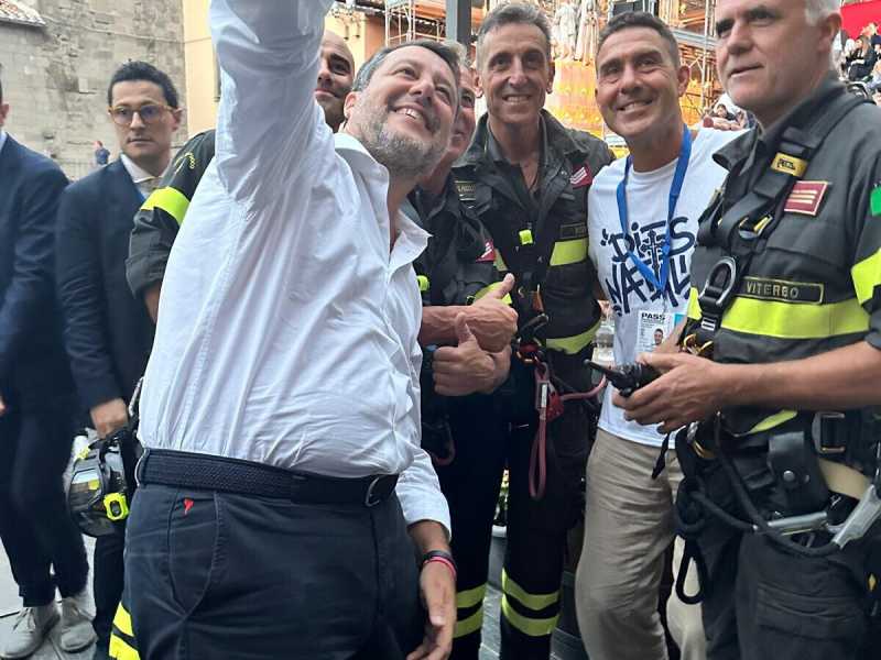 Vannacci: "Dialoghiamo con AfD. Crosetto mi perseguita?". Salvini non si fida e lo insegue