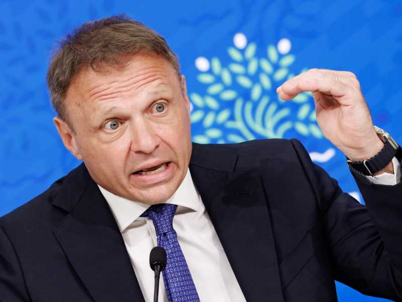 Il G7 di Lollobrigida a Siracusa. Ospiti Albano, Bruno Vespa. Agricoltori infuriati per la tassa sui trattori