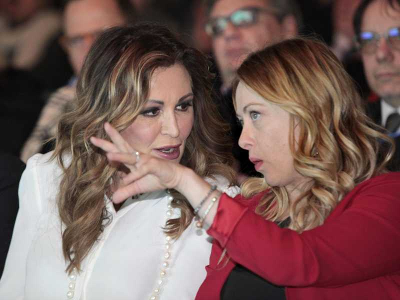 I giorni di Santanchè: a ottobre la ministra del Turismo è a rischio dimissioni. E Meloni lo sa