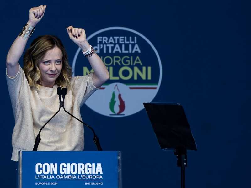 Dossieraggi e paranoie, nella sede di FdI spunta un disturbatore di frequenze contro le intercettazioni