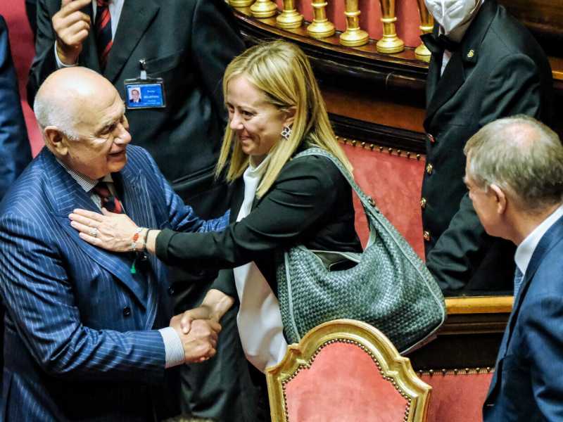Il ministro Carlo Nordio con la presidente del Consiglio Giorgia Meloni (foto LaPresse)
