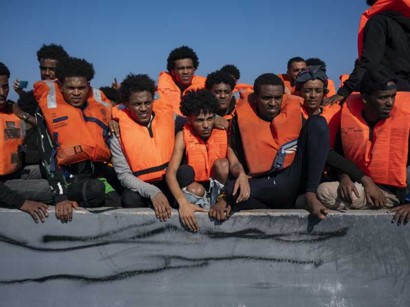 Il Senato approva il dl flussi, mentre il Csm boccia "l'emendamento Musk" sui migranti