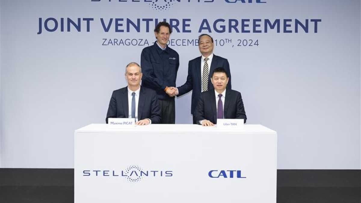 Immagine di L'investimento di Stellantis in Spagna e statistiche controintuitive