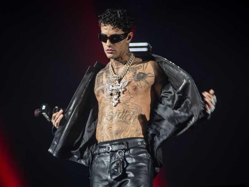 Il diavolo veste Tony. Il trapper romano e il caso del concerto di Capodanno