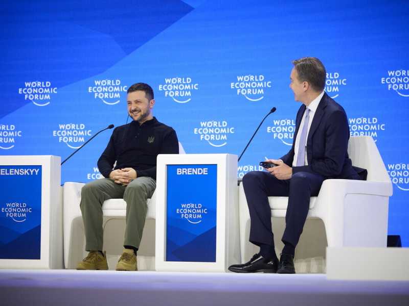 Il presidente ucraino Volodymyr Zelensky alla riunione annuale del World Economic Forum a Davos, Svizzera (Getty Images) <br />