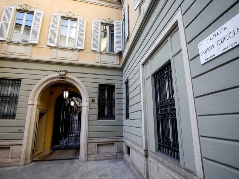 Il palazzo che ospita la sede di Mediobanca Premier in piazzetta Enrico Cuccia a Milano, 24 gennaio 2025 (Ansa/Mourad Balti Touati)&nbsp;<br />