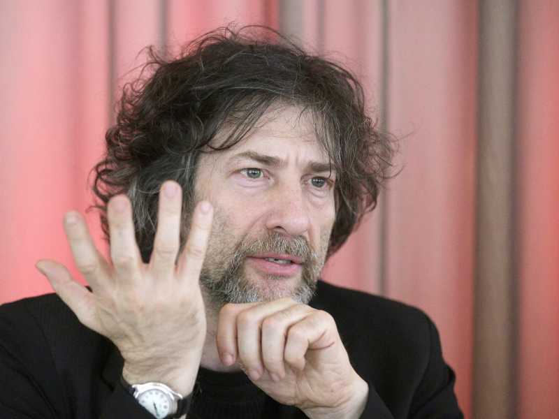 Lo scrittore&nbsp;<span style="color: rgb(46, 45, 45); font-size: 12px;">Neil Gaiman (Foto ANSA)</span>