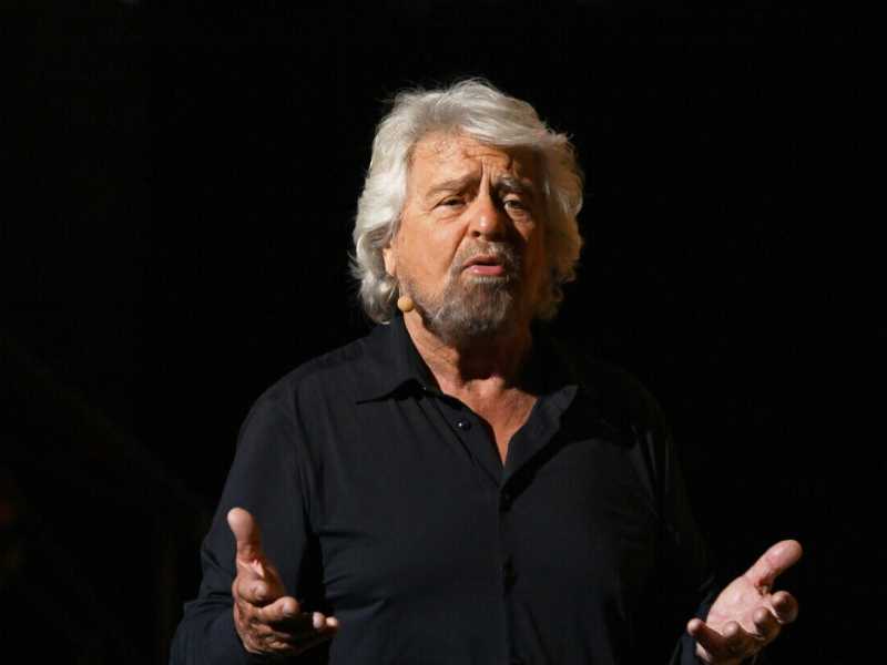 Grillo cerca sponsor e finanziatori per il suo blog: la parabola del fondatore affondato che sogna il ritorno
