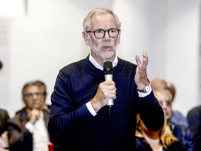 Bertolaso dopo il voto in Lombardia: "Uscire dall'Oms? Assolutamente no, non lo chiederò al governo"