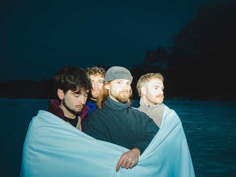 I Post Nebbia sono Carlo Corbellini (voce e chitarra), Giulio Patarnello (tastiere), Andrea Cadel (basso) e Giovanni Dodini (batteria). Foto di R. Michelazzo <br />