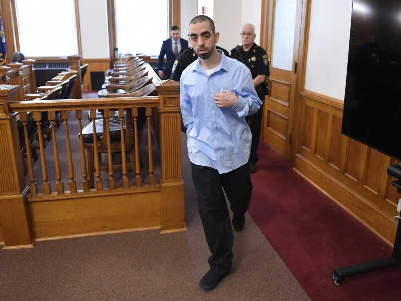Hadi Matar, l'attentatore di Salman Rushdie, in tribunale a Mayville (LaPresse) <br />