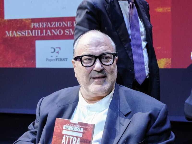 Conte e Franceschini abbracciano la Carta di Assisi pensata da Bettini: "Un'idea intelligente". Tiepida Avs. Calenda: "E' una cazzata"