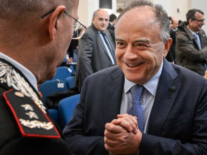 Gratteri, faccia di bronzo, contro la riforma Nordio. Proprio lui