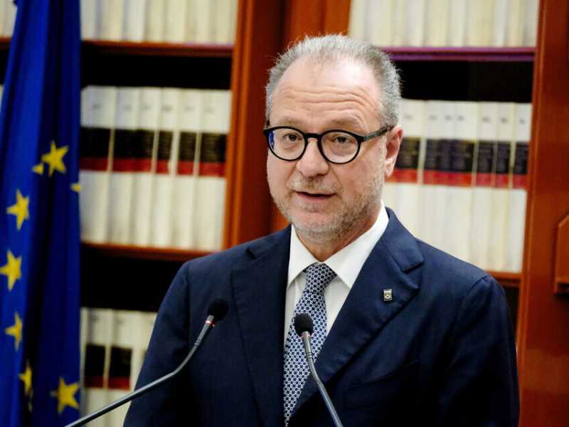 Forza Italia boccia la Lega. Mulè: "La strategia leghista sui dazi è nanismo nazionale"