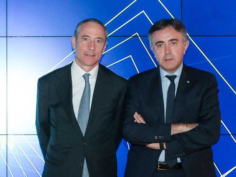 Tim torna italiana. Poste compra da Vivendi la quota e sale appena sotto il 25 per cento