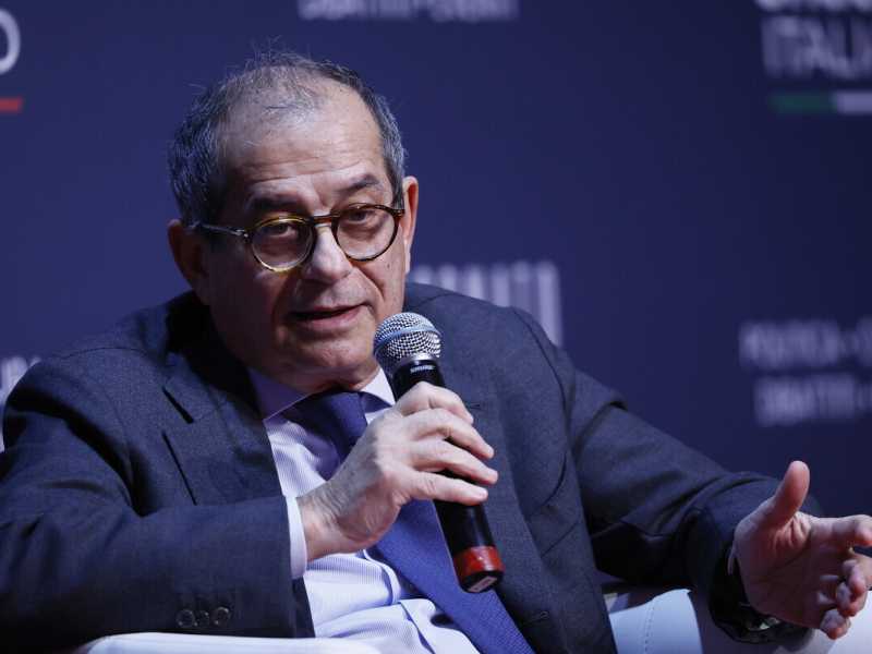Parla Giovanni Tria: "Apriamoci a Cina e India. Meloni ha ragione a invocare calma. No ai contro dazi Ue"