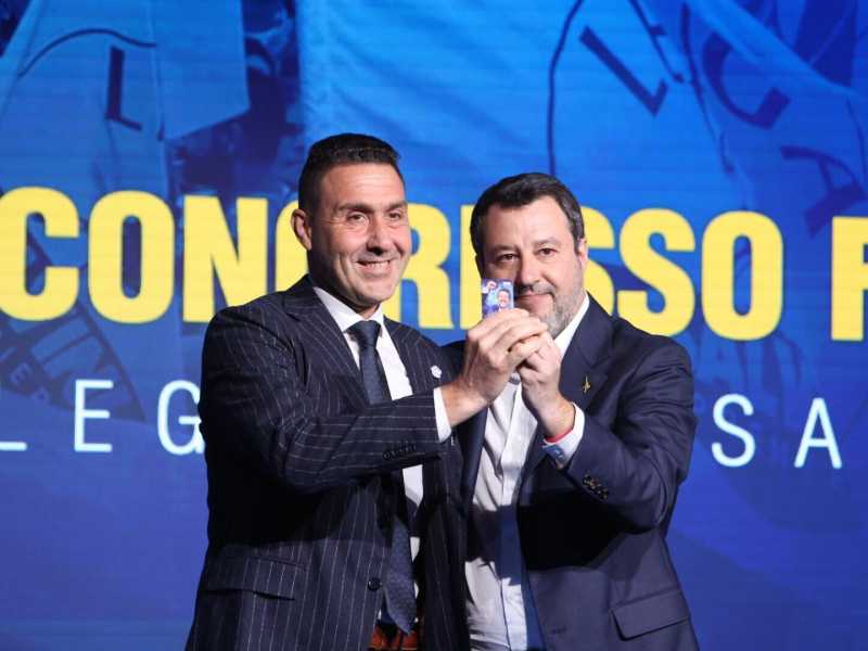 Salvini vuole il Viminale, per ora si tiene la Lega
